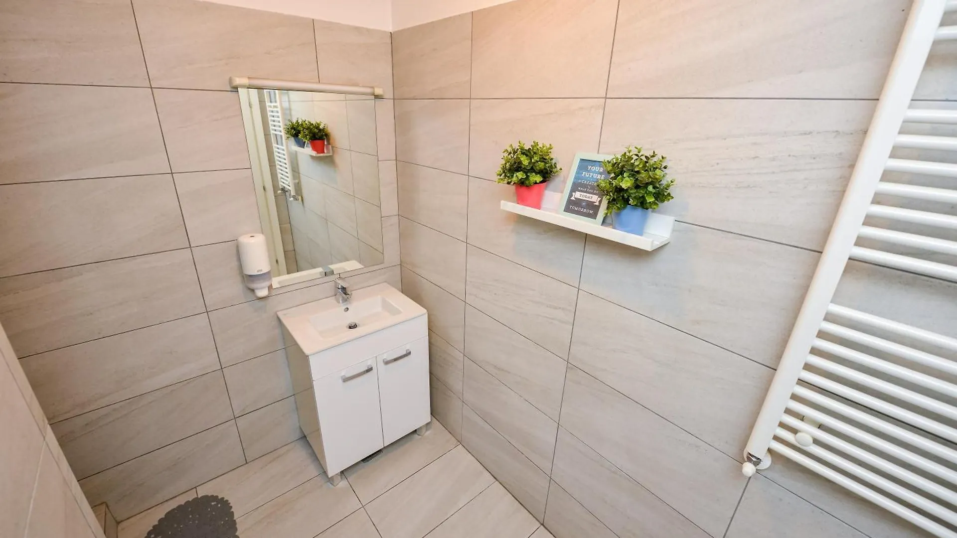 Bucharest Central Apartments & Suites