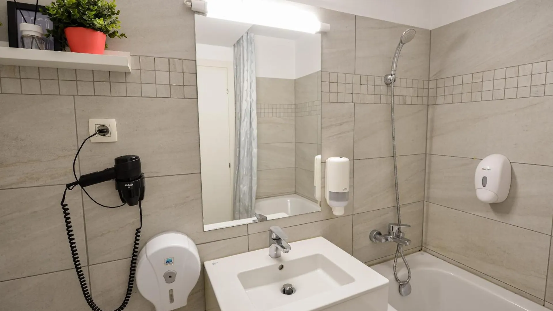 Bucharest Central Apartments & Suites