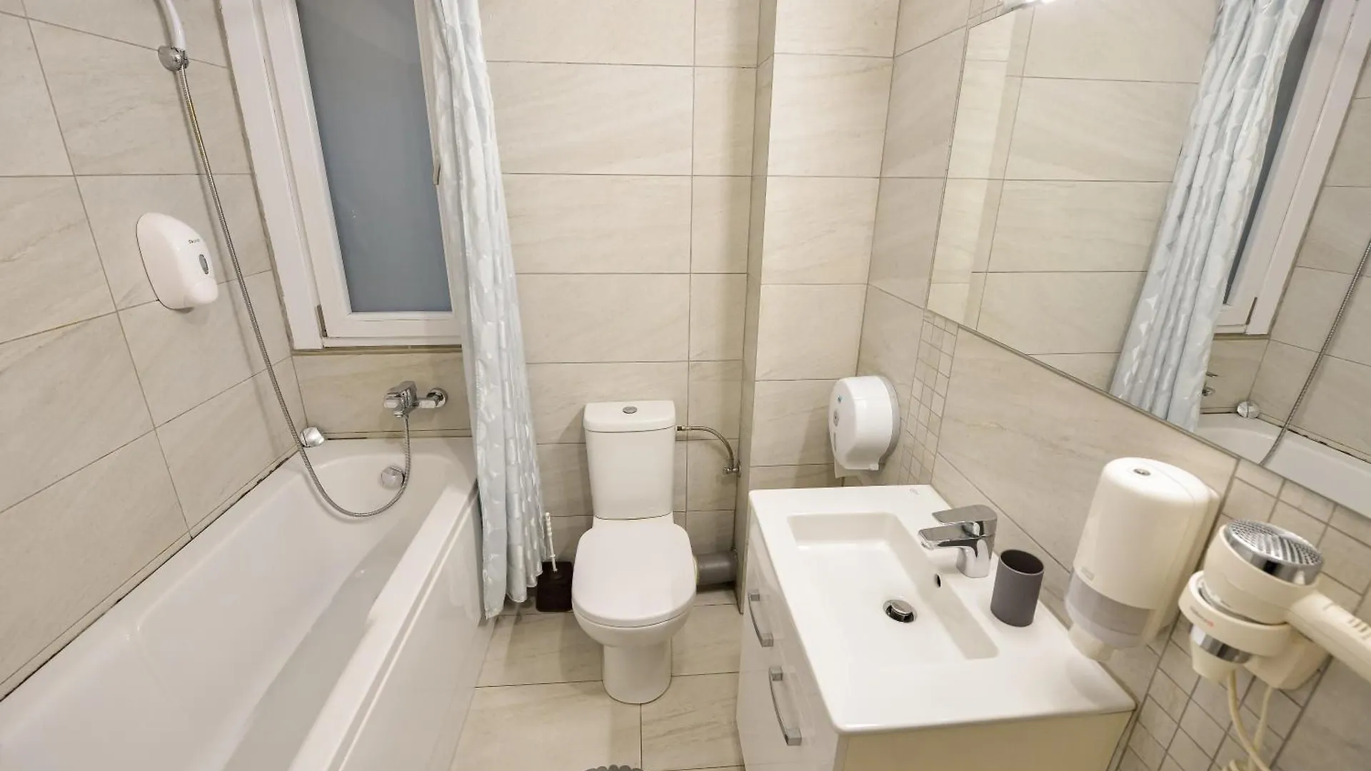 Bucharest Central Apartments & Suites